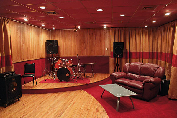 524instud.5drums